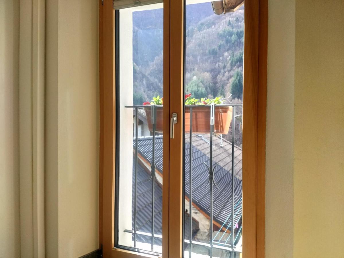 Guesthouse "Castello Del Nucleo" Интранья Экстерьер фото